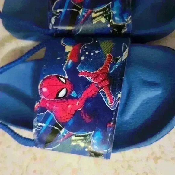 Kids Spiderman Sandals, Size 8 - Picture 3 of 4